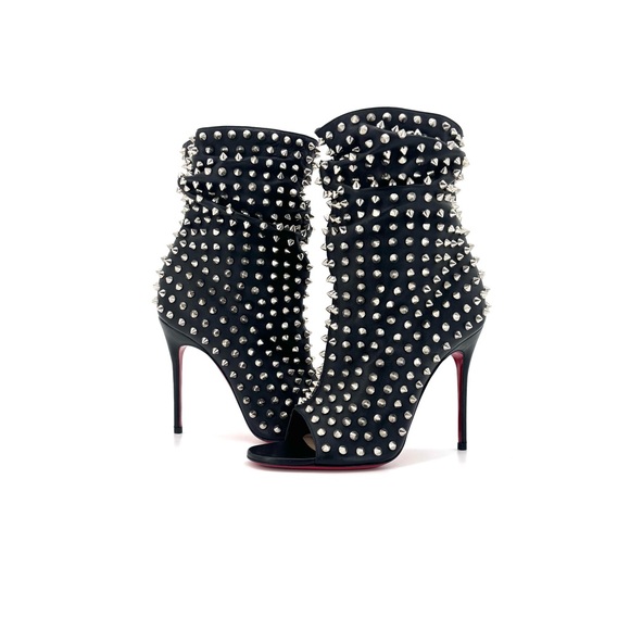 NEW Christian Louboutin Guerilla 100 Silver Spike Leather Peep Toe Booty 37.5 - Picture 2 of 10